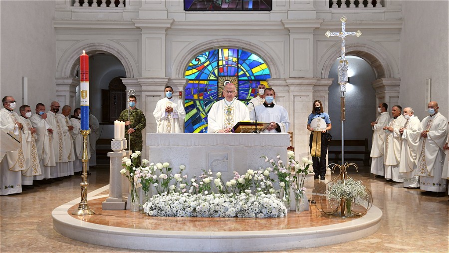 227971374 1443709055992202 2784603726145392008 n-opt